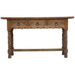 Early 19th Century Carved Walnut Wood Catalan Spanish Console Table