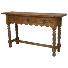 Early 19th Century Carved Walnut Wood Catalan Spanish Console Table