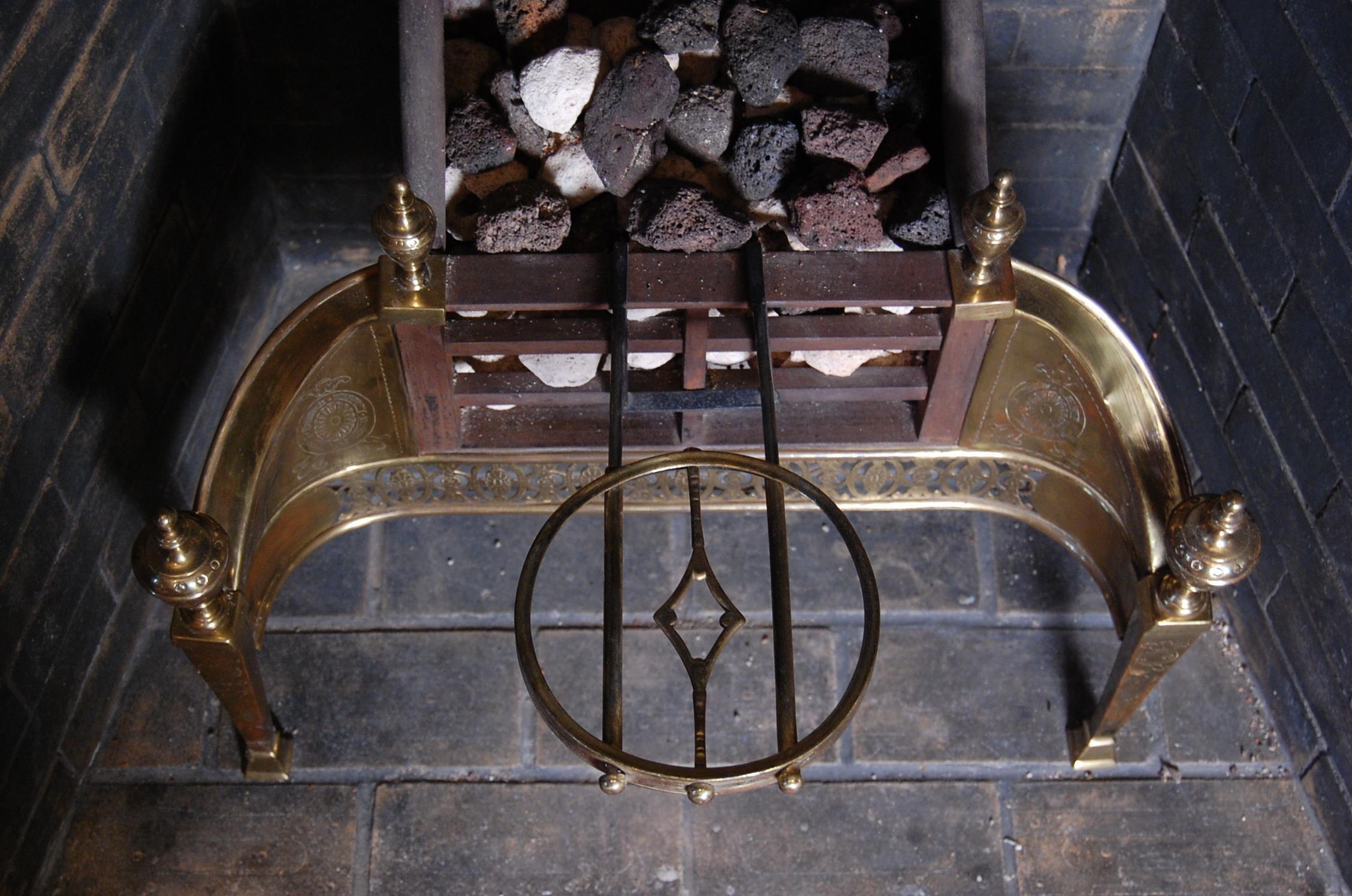 Early 19th Century Cast Iron and Brass Fireplace Insert For Sale 7