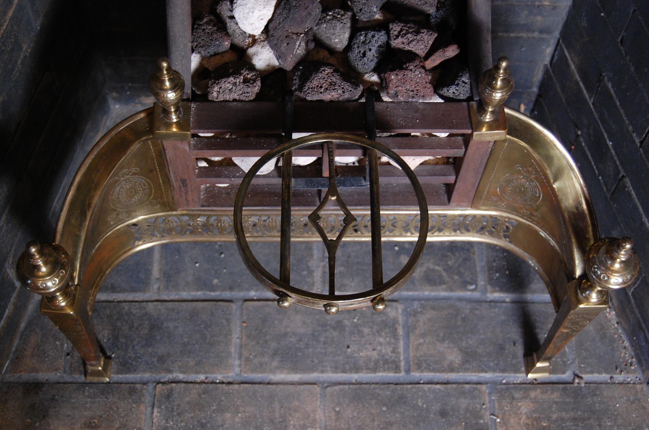 Early 19th Century Cast Iron and Brass Fireplace Insert For Sale 8