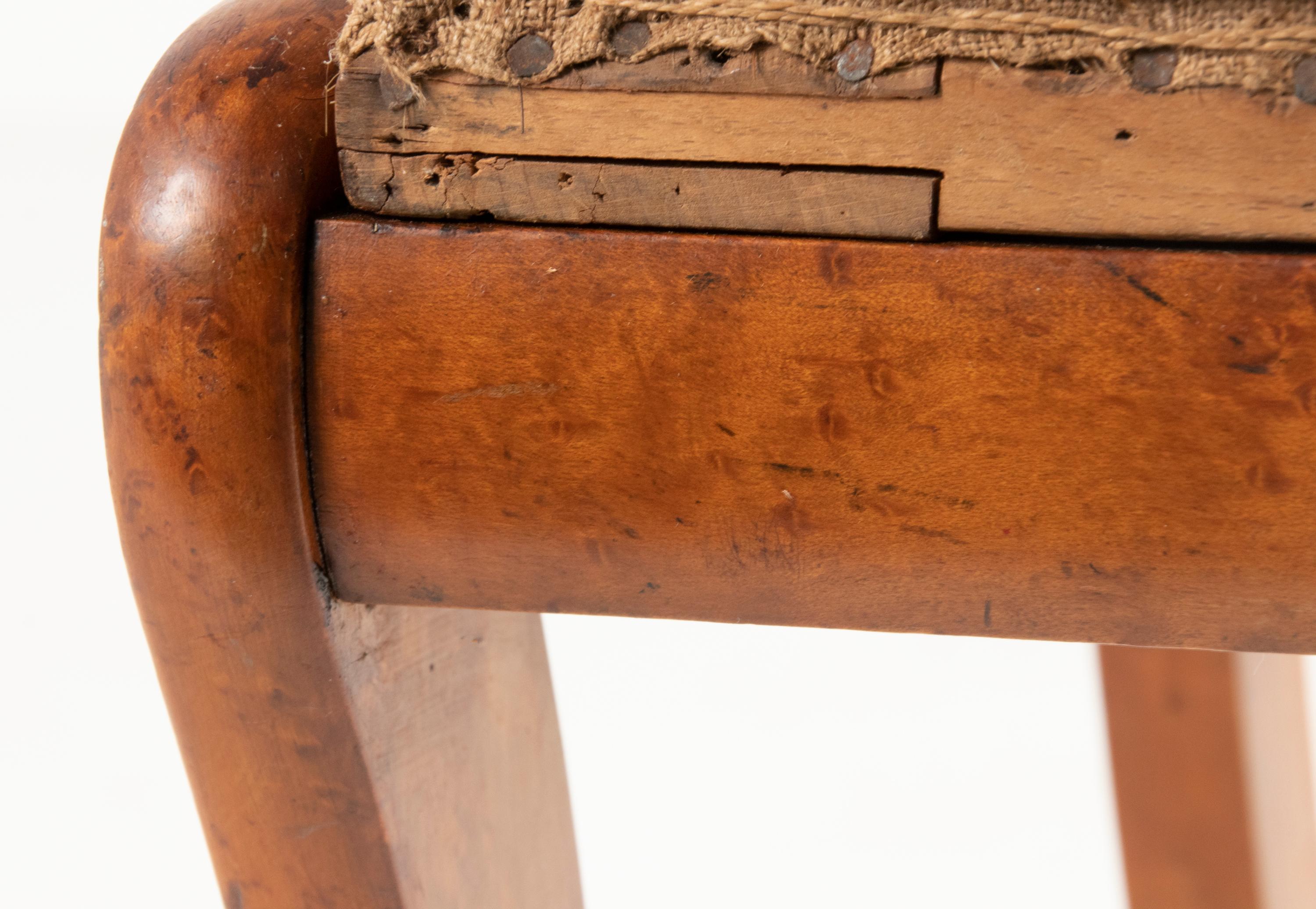 Early 19th Century Charles X Birds-Eye Maple Wood Dining Chairs For Sale 6