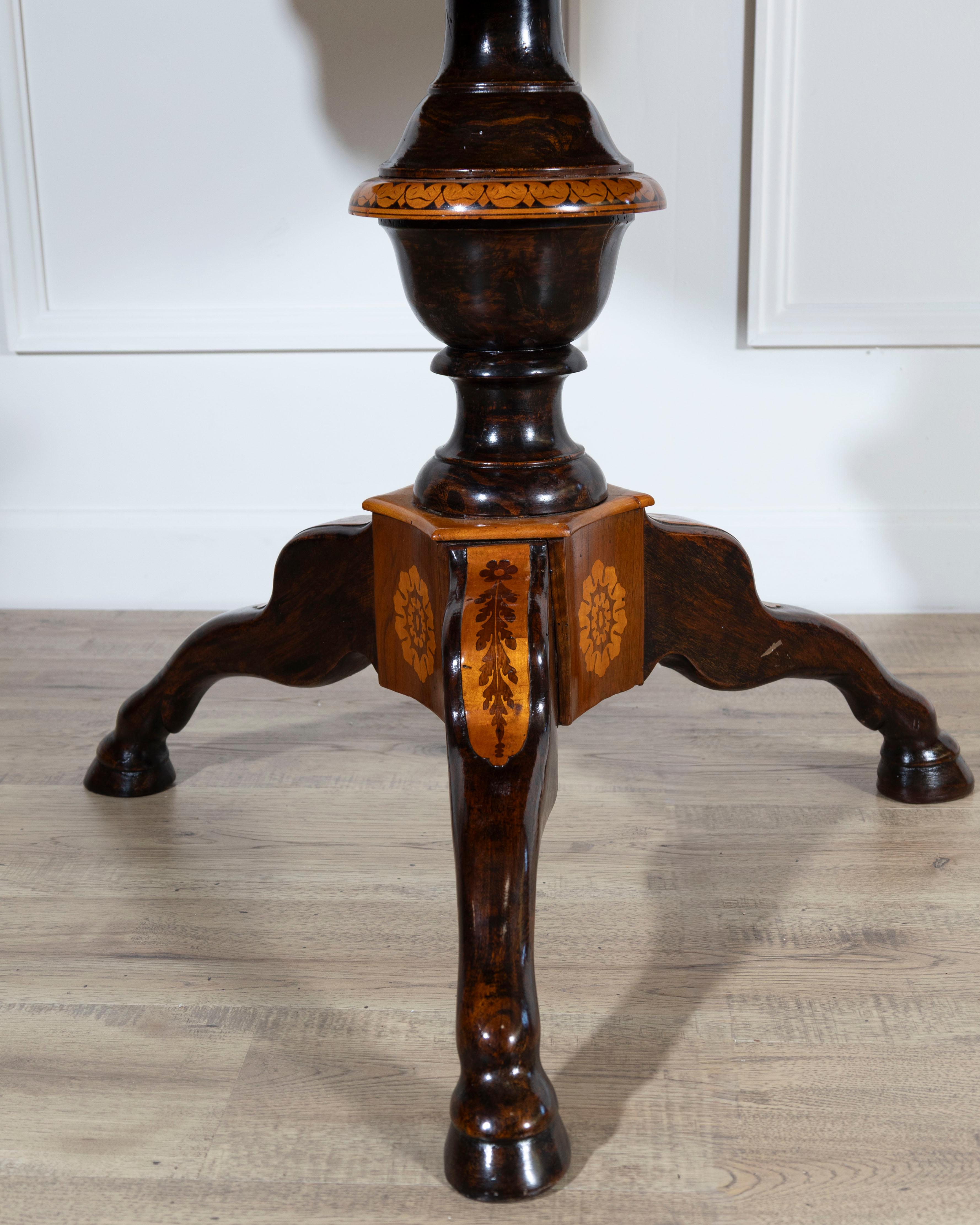 Early 19th Century Charles X Center Table With Inlays 7