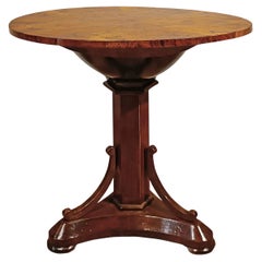 EARLY 19th CENTURY CHARLES X COFFEE TABLE IN WALNUT