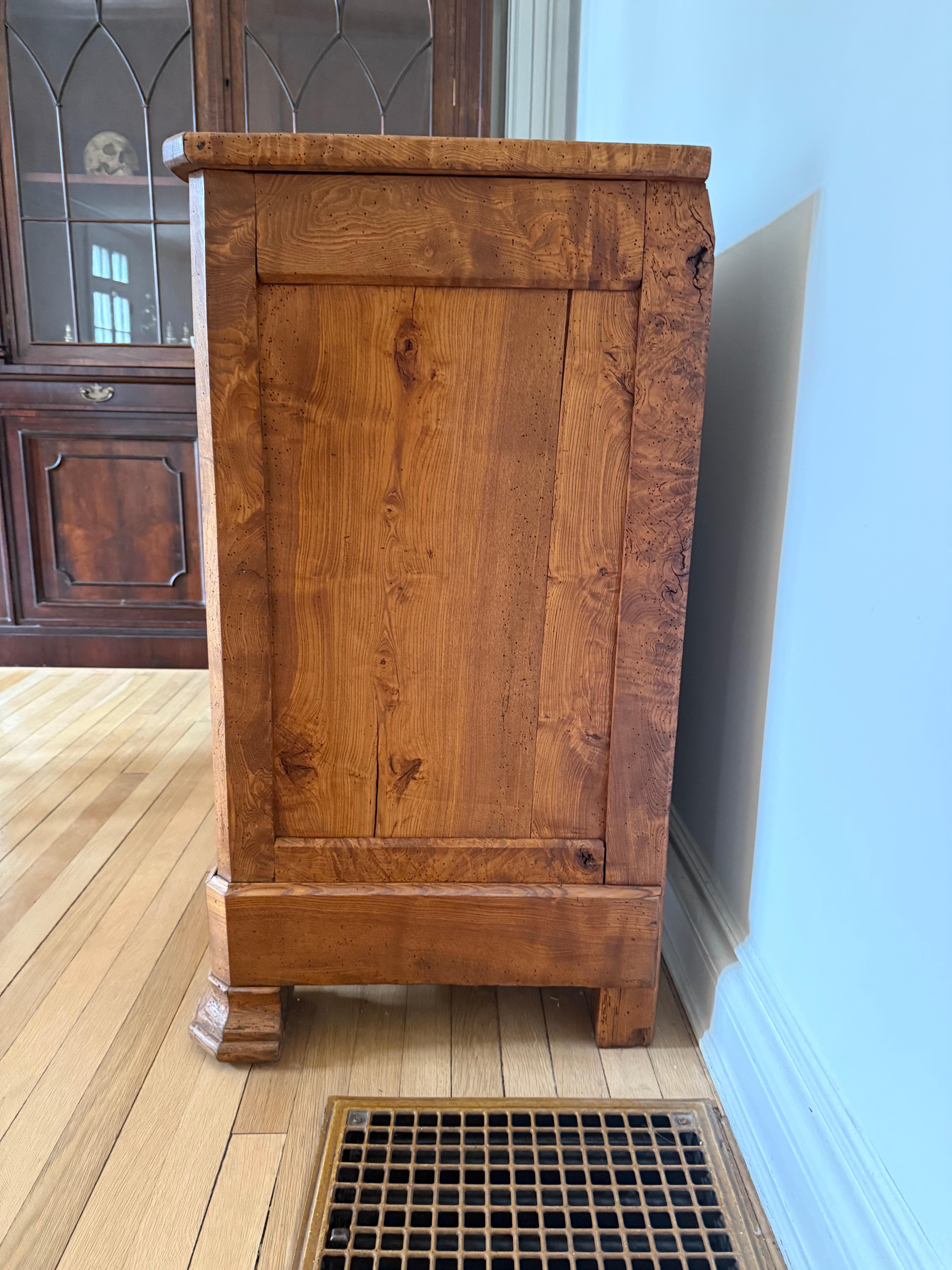 Iron Early 19th Century Charles X French Burr Elm Wood Buffett For Sale