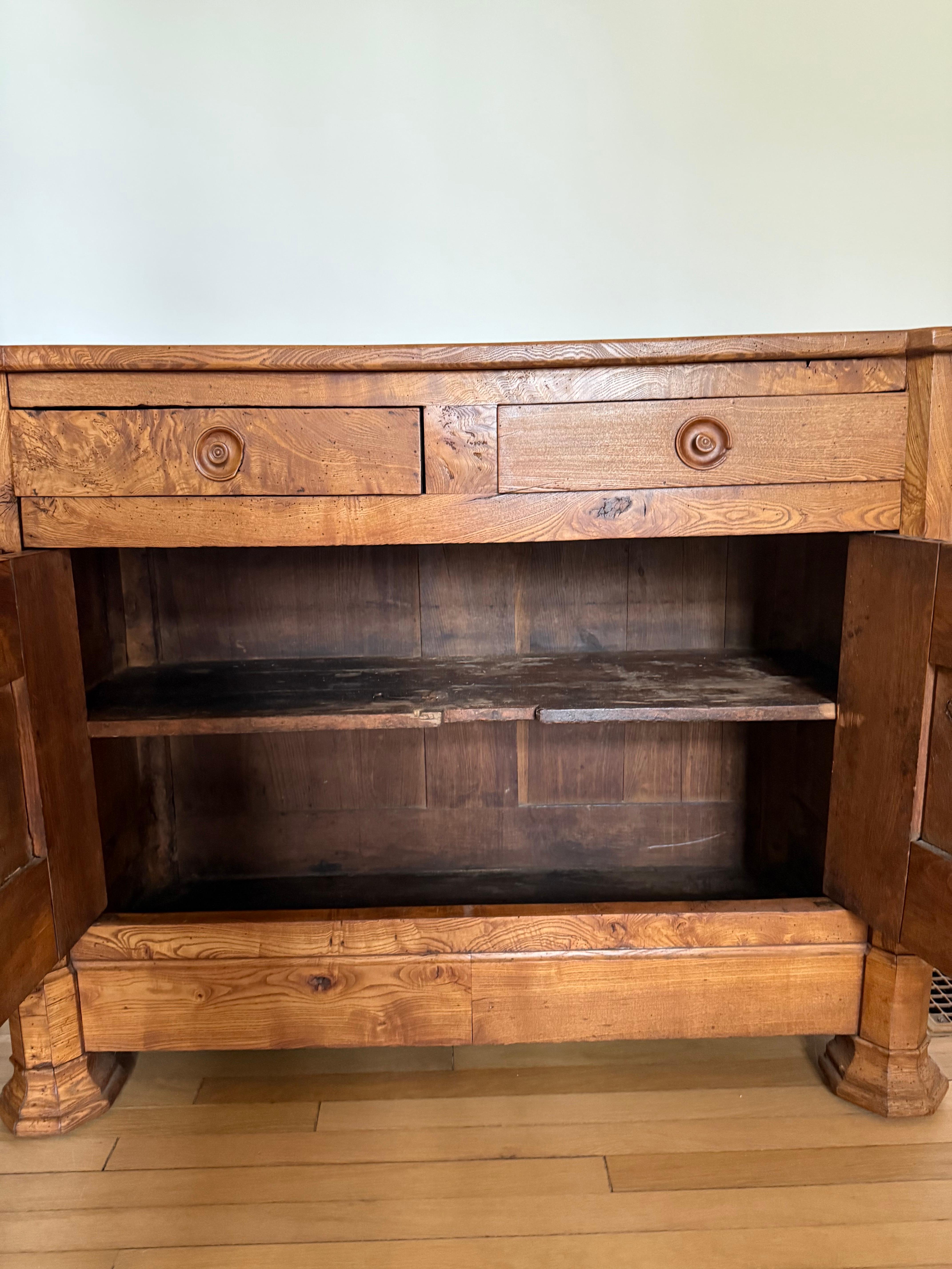 Early 19th Century Charles X French Burr Elm Wood Buffett For Sale 3