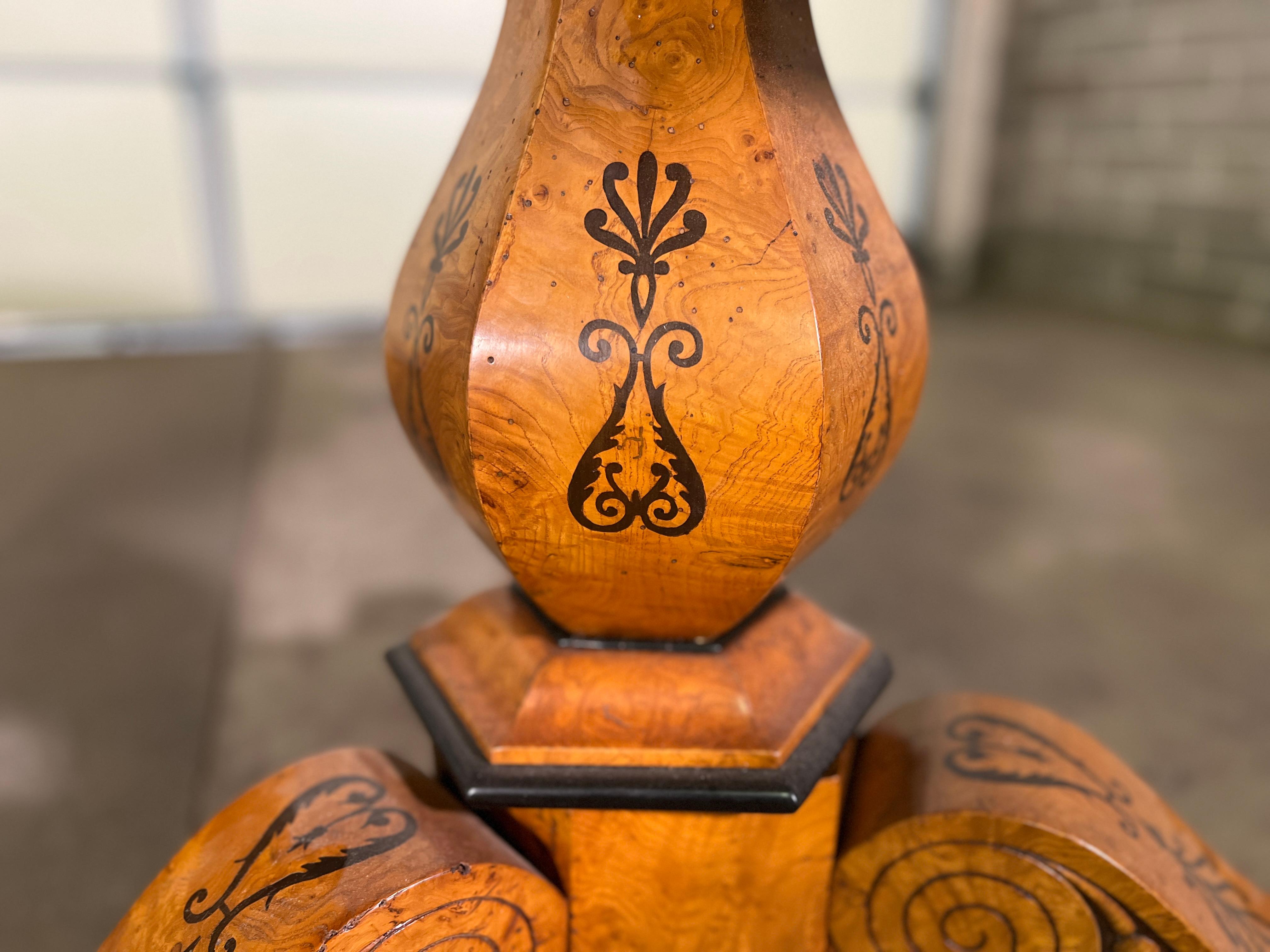 Early 19th Century Charles X Large Center Hall Gueridon with original Parquetry  In Good Condition For Sale In Scottsdale, AZ