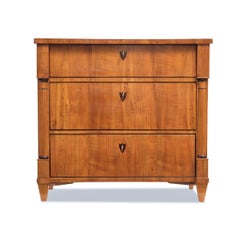 Commode en merisier du début du XIXe siècle, style Biedermeier, Allemagne, vers 1830