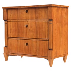 Commode en merisier du début du XIXe siècle, style Biedermeier, Allemagne, vers 1830