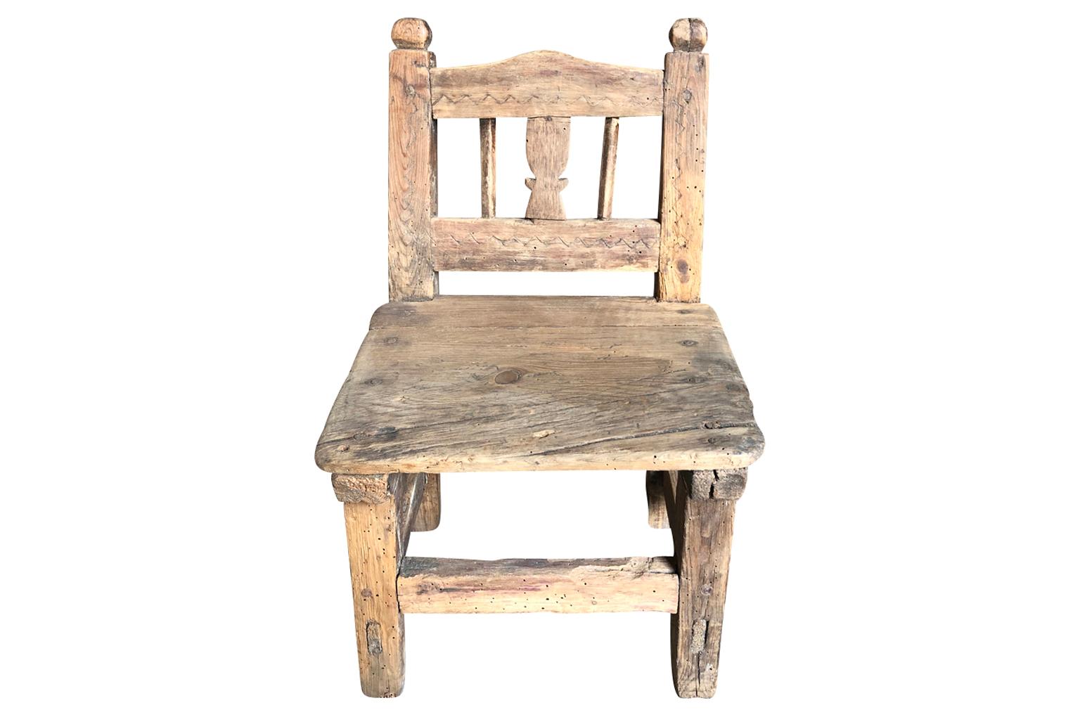 Early 19th Century Child's Chair In Good Condition For Sale In Atlanta, GA