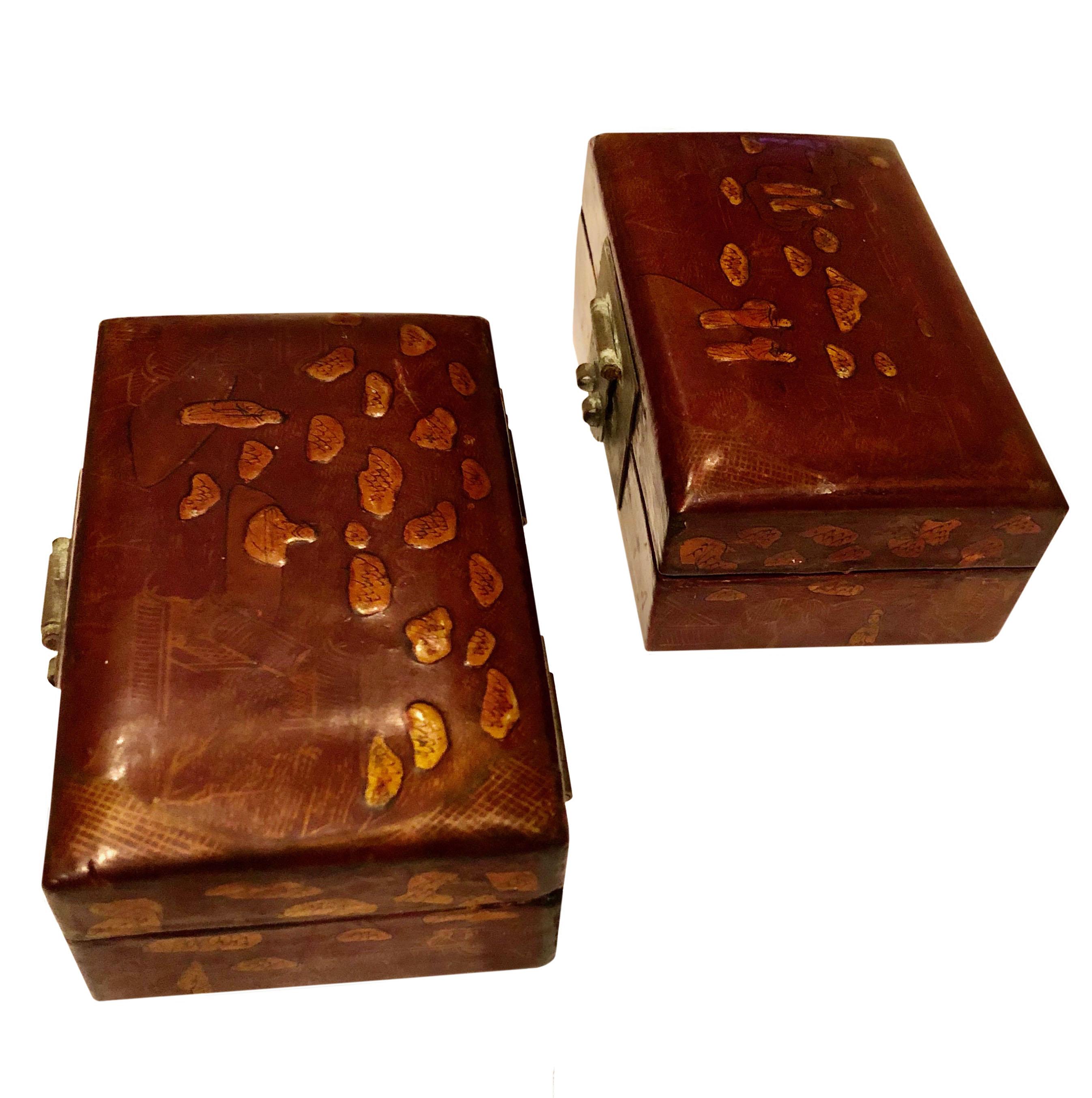 Early 19th Century Chinese Boxes with Oriental Figures, a Pair For Sale 2