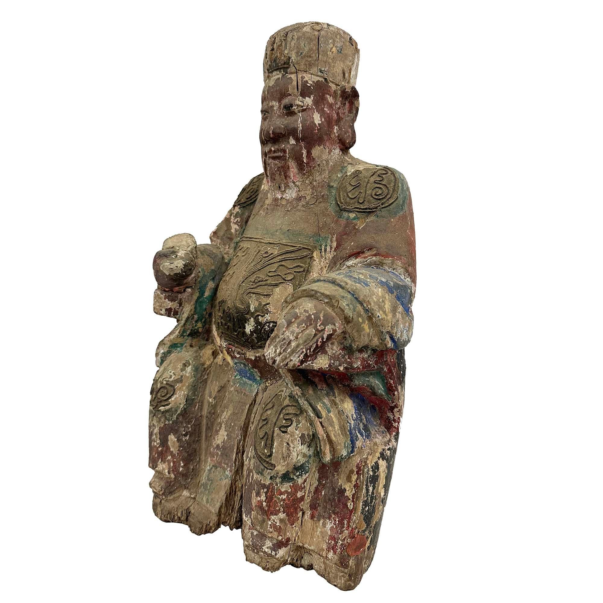 Escultura china de madera policromada tallada de principios del siglo XIX de un dios de la suerte Chino en venta