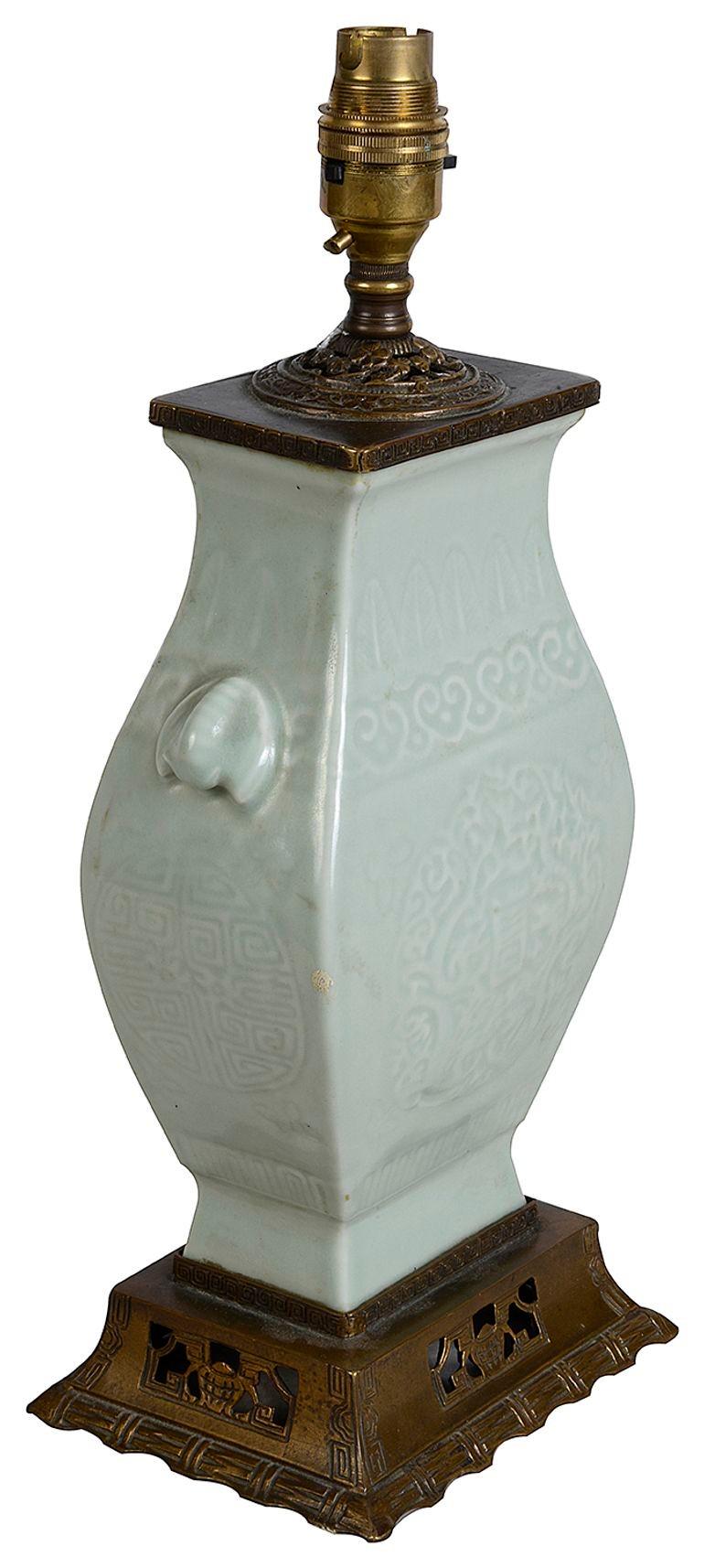 Jarrón/lámpara de celadón chino de principios del siglo XIX Exportación china en venta