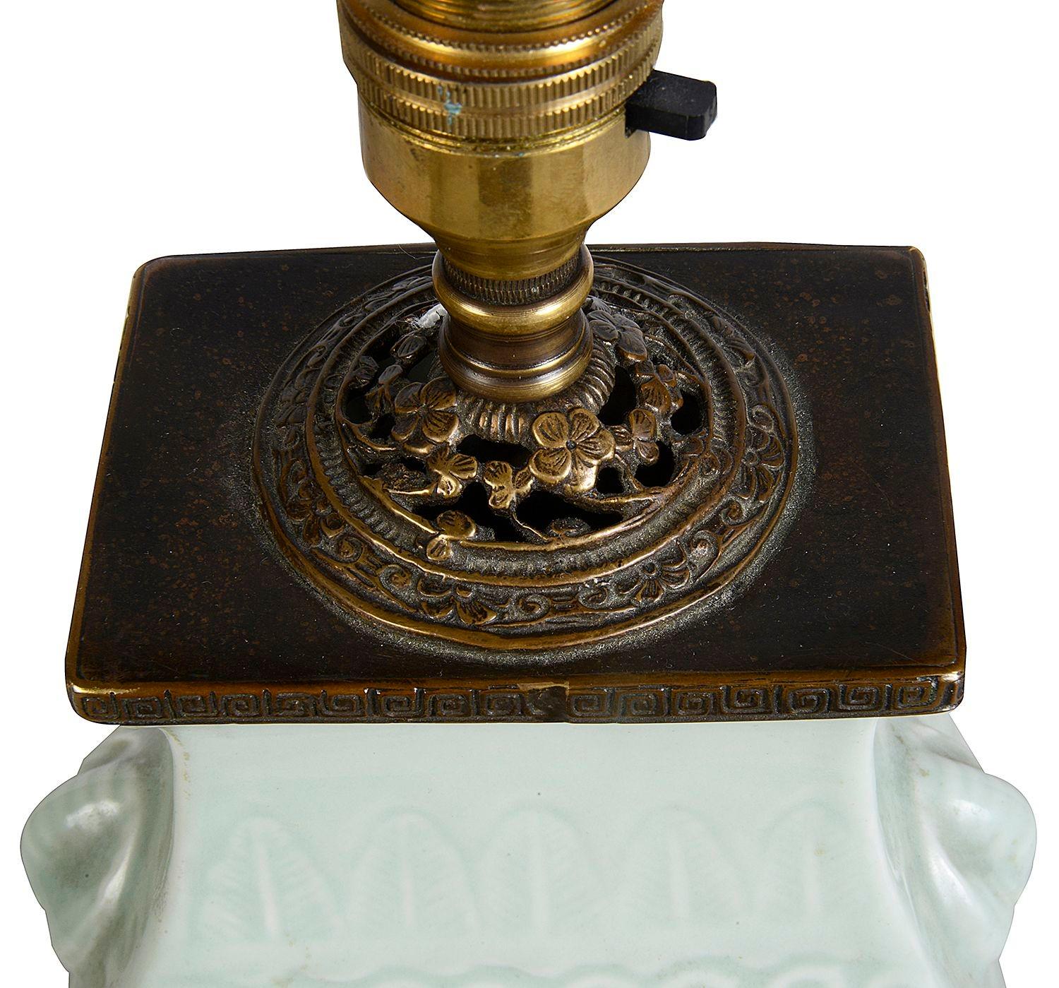 Jarrón/lámpara de celadón chino de principios del siglo XIX en Bueno estado para la venta en Brighton, Sussex