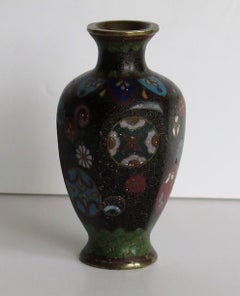 19th Century Japanese Cloisonné Small Vase, Meiji Period