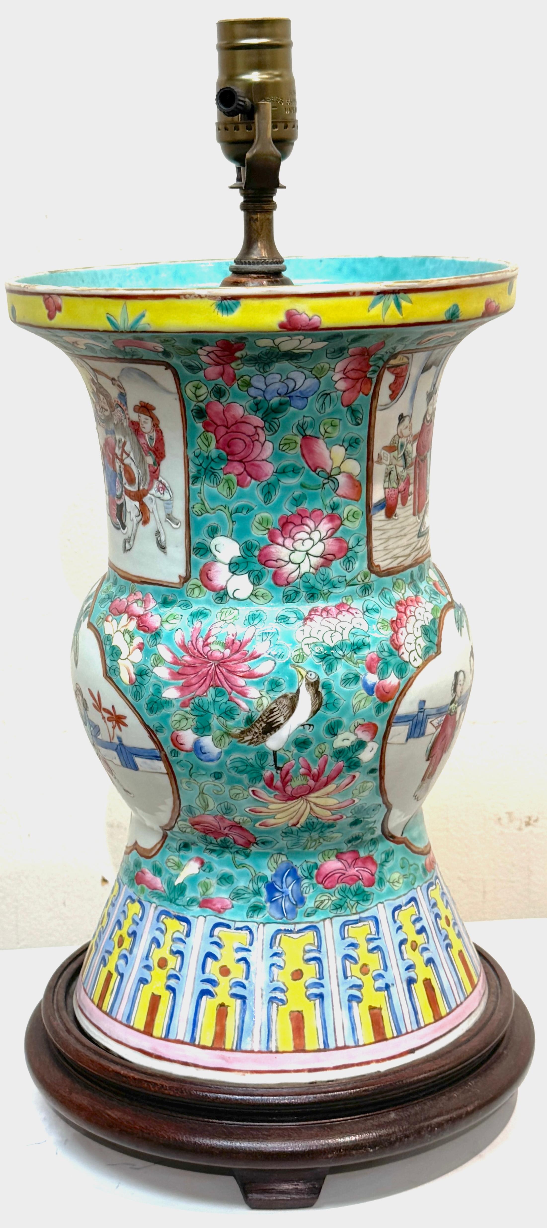 Forma Gu de exportación china de principios del siglo XIX de estilo rosa familiar (Fencai), ahora como lámpara en venta 8