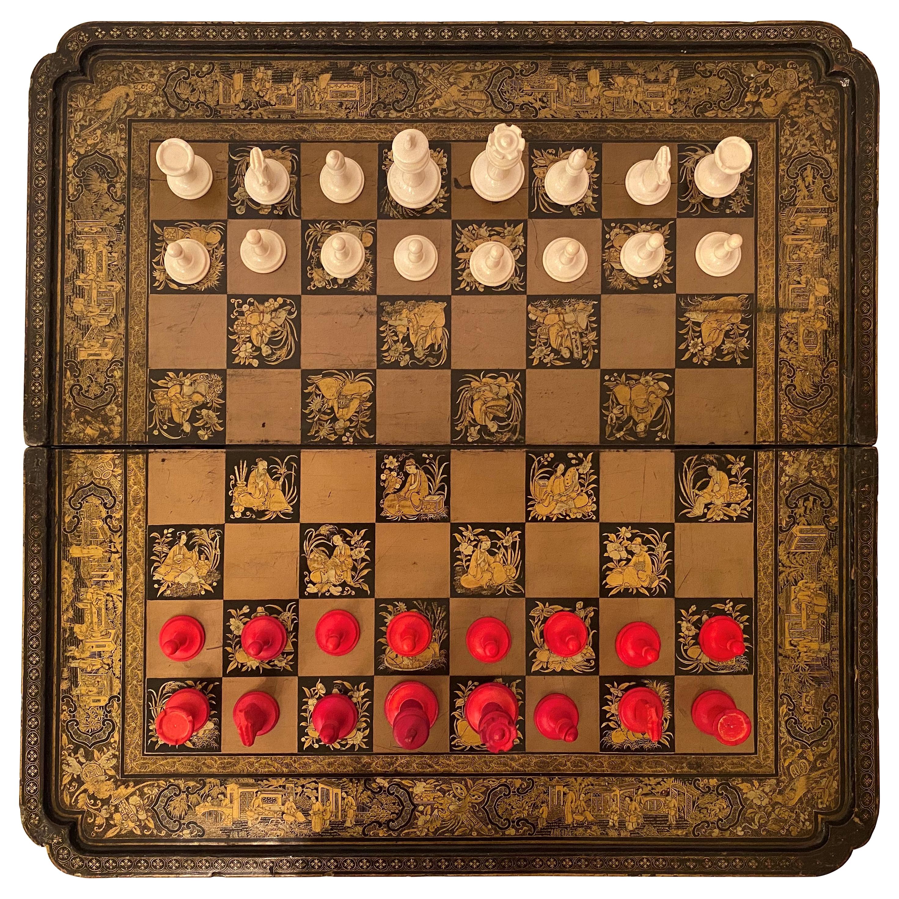 Plateau d'échecs et de backgammon en laque d'exportation chinoise du début du 19e siècle