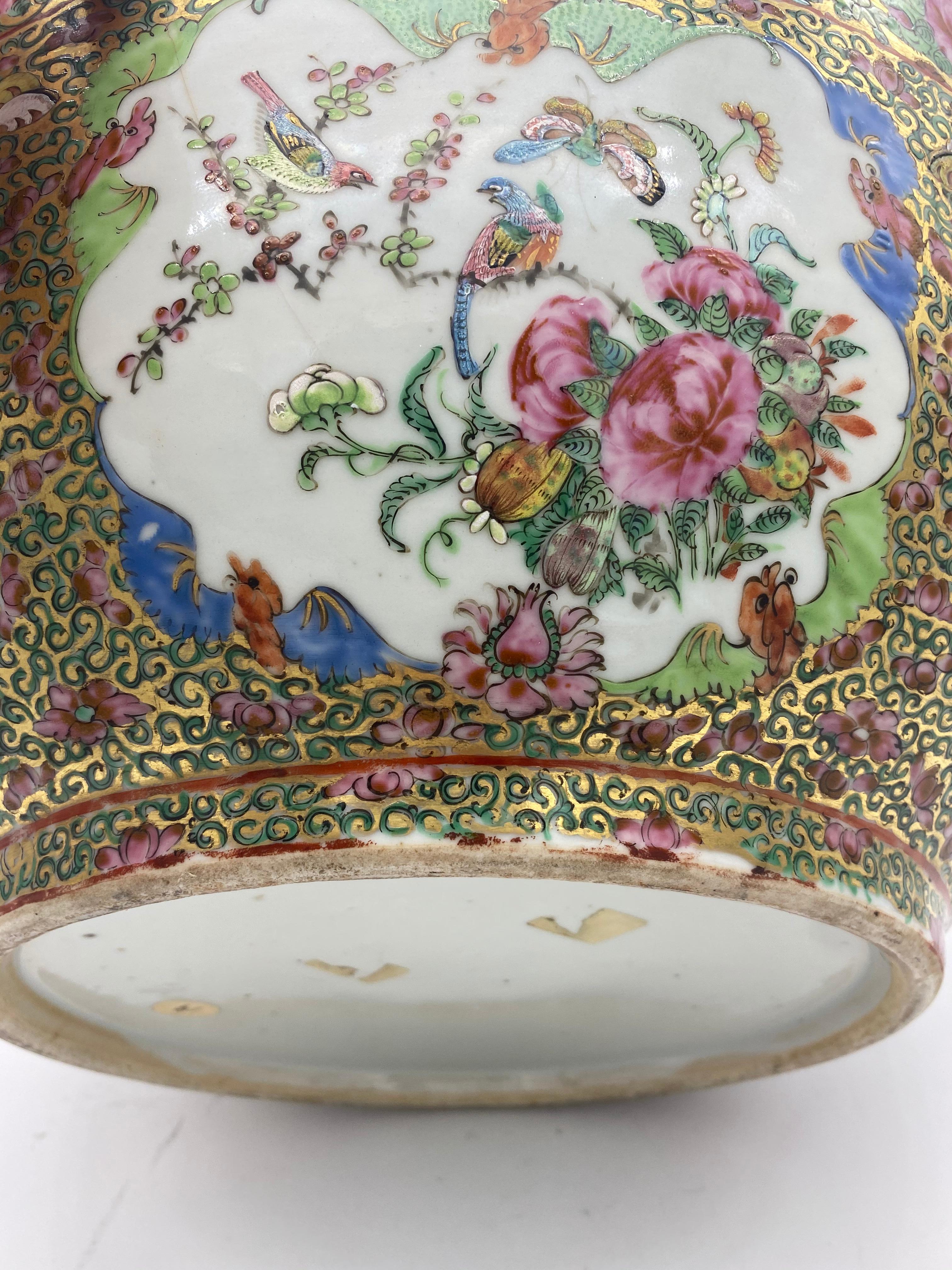 19th Century Chinese Famille Rose Porcelain Large Bowl For Sale 6