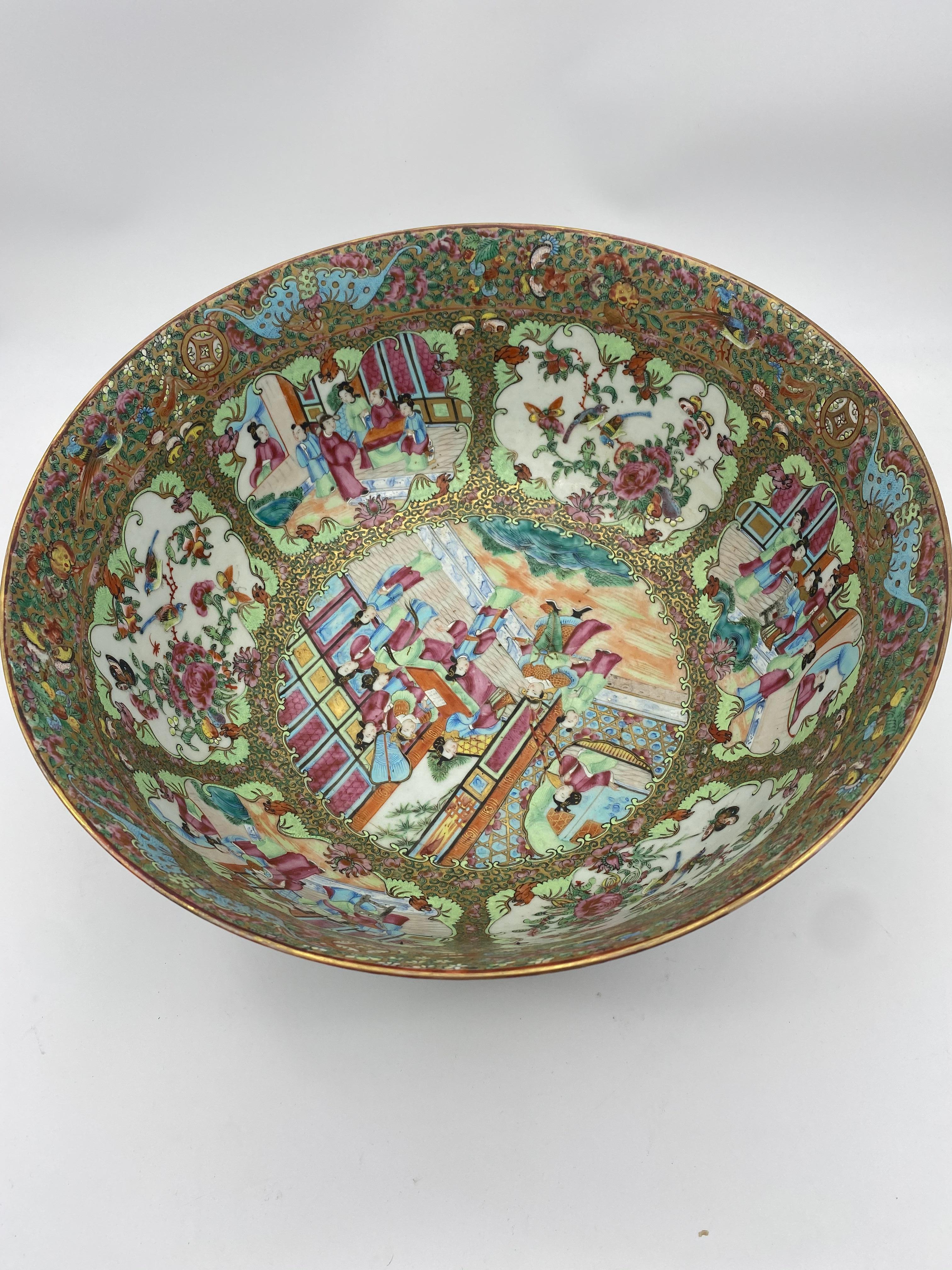 19th Century Chinese Famille Rose Porcelain Large Bowl For Sale 2