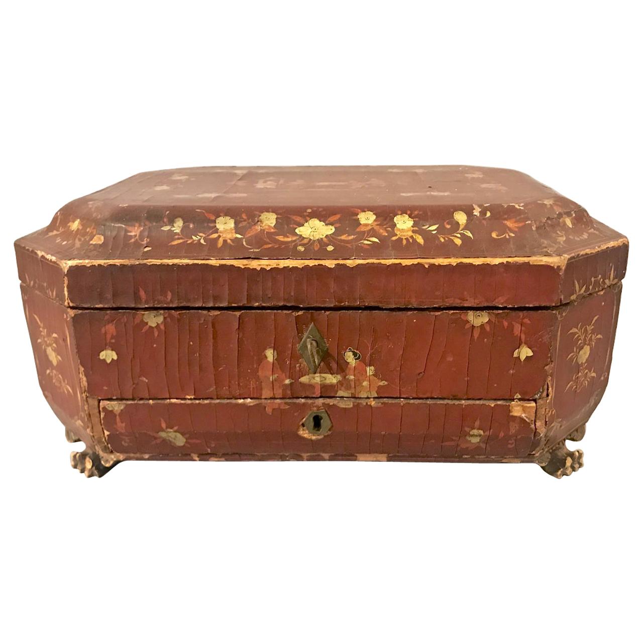 Early 19th Century Chinese Lacquer Box For Sale