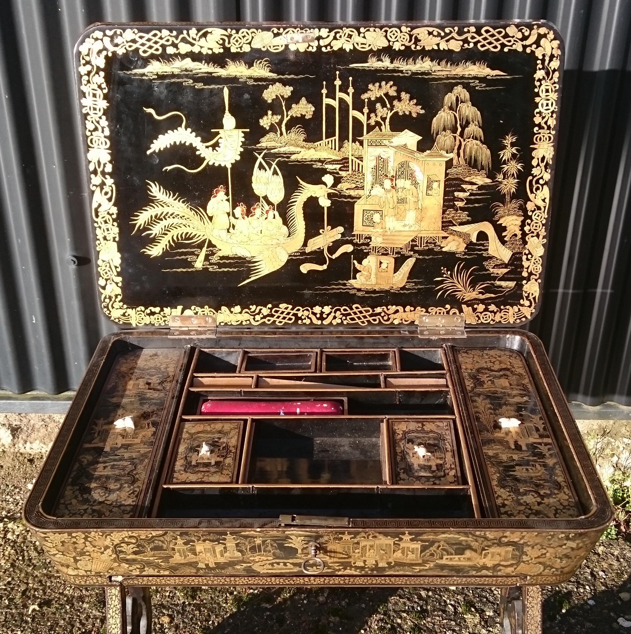 Early 19th Century Chinese Lacquer Work Table / Sewing Table For Sale 2