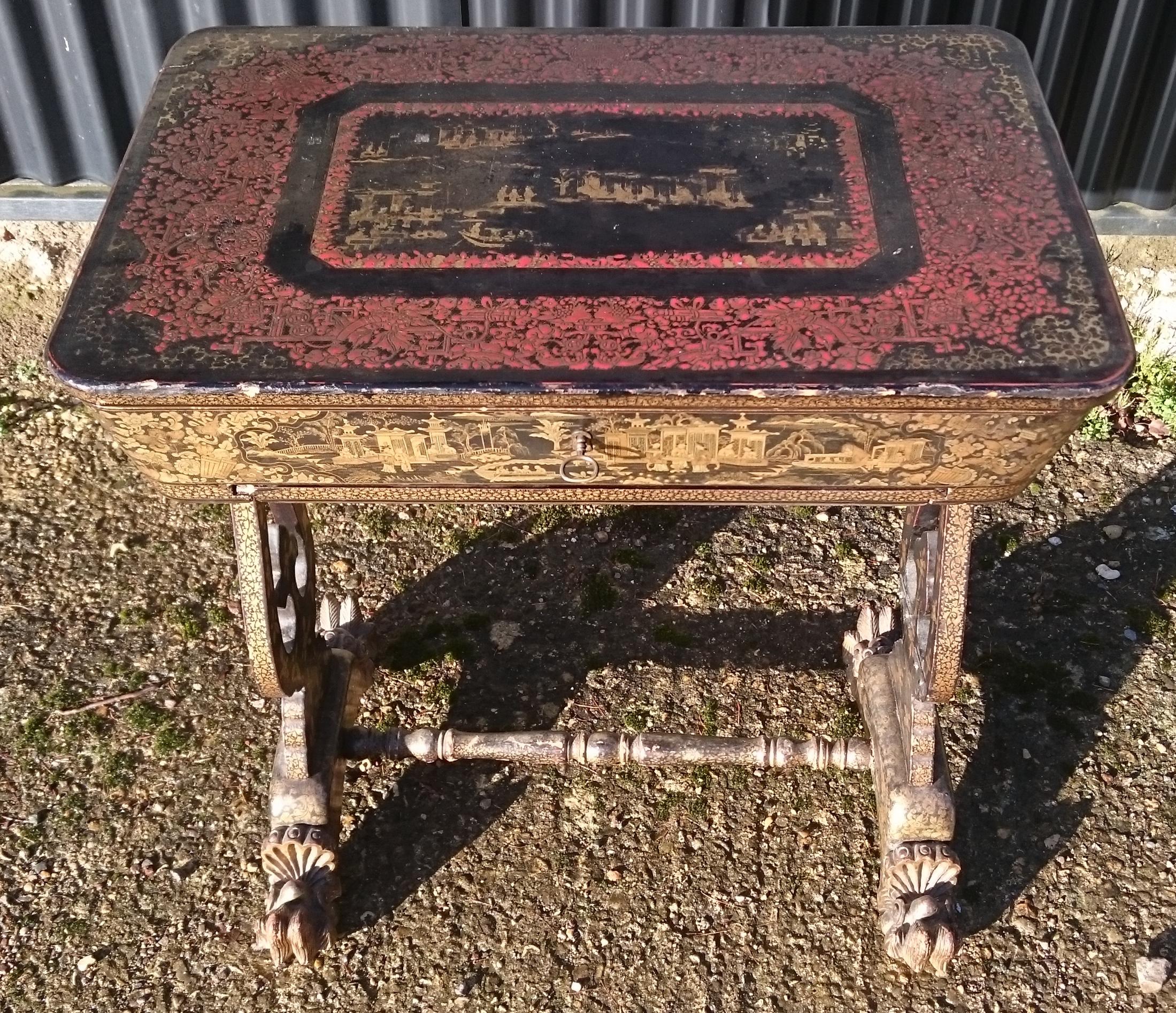 Early 19th Century Chinese Lacquer Work Table / Sewing Table For Sale 4