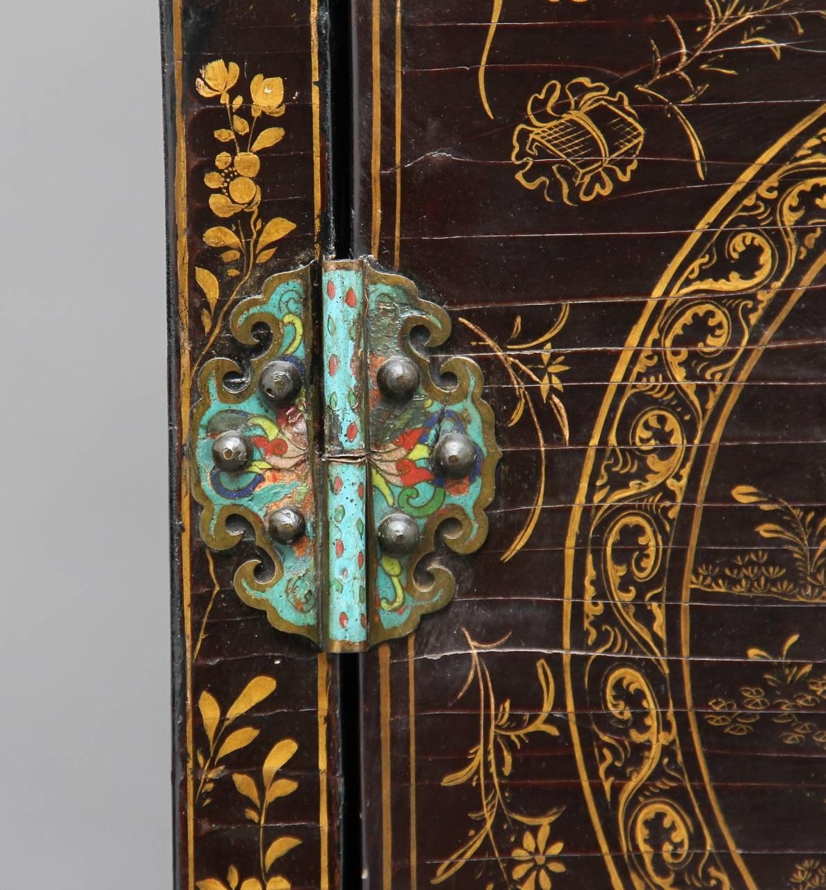 Early 19th Century Chinese Lacquered and Hardstone Inlaid Cabinet 10