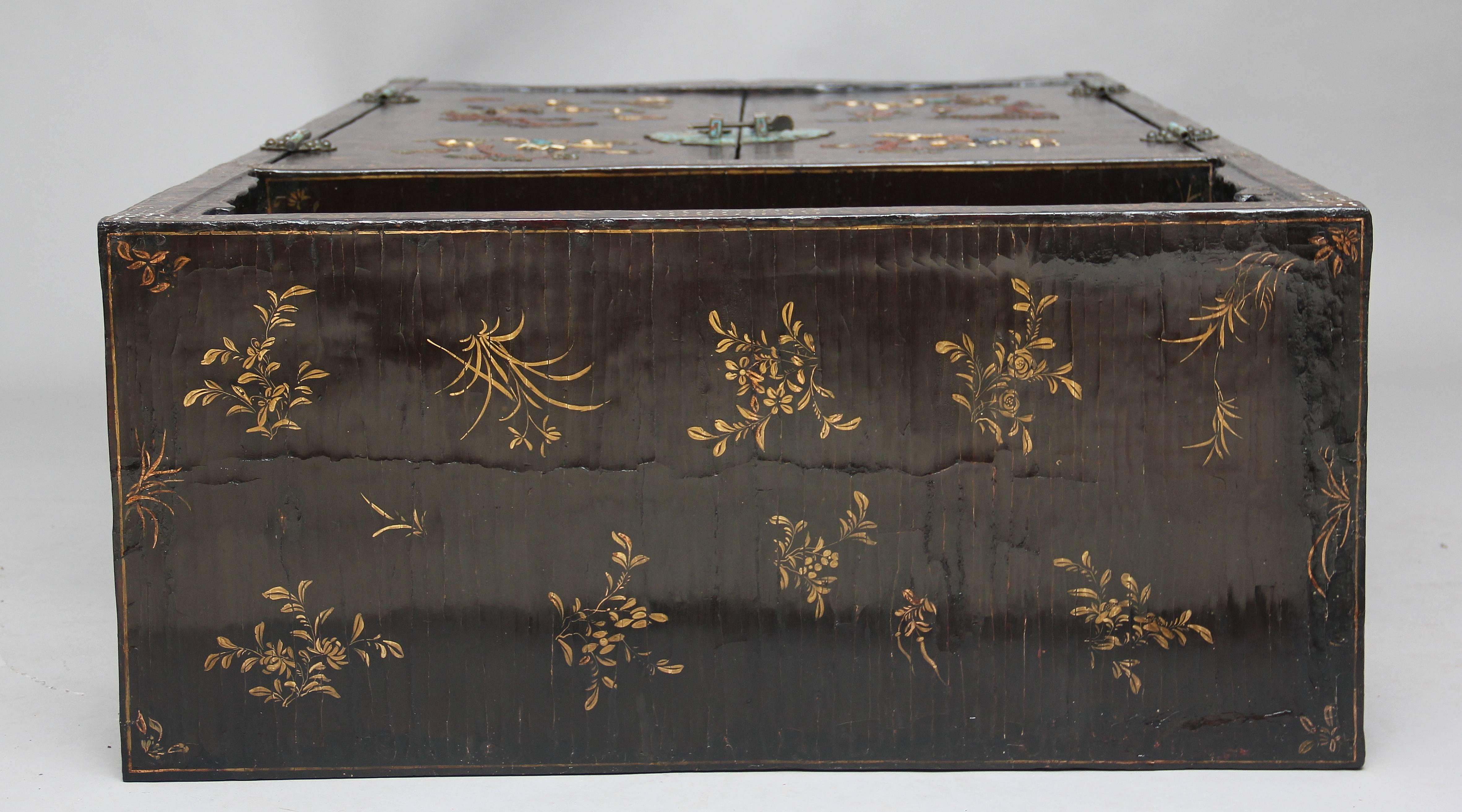 Early 19th Century Chinese Lacquered and Hardstone Inlaid Cabinet 4