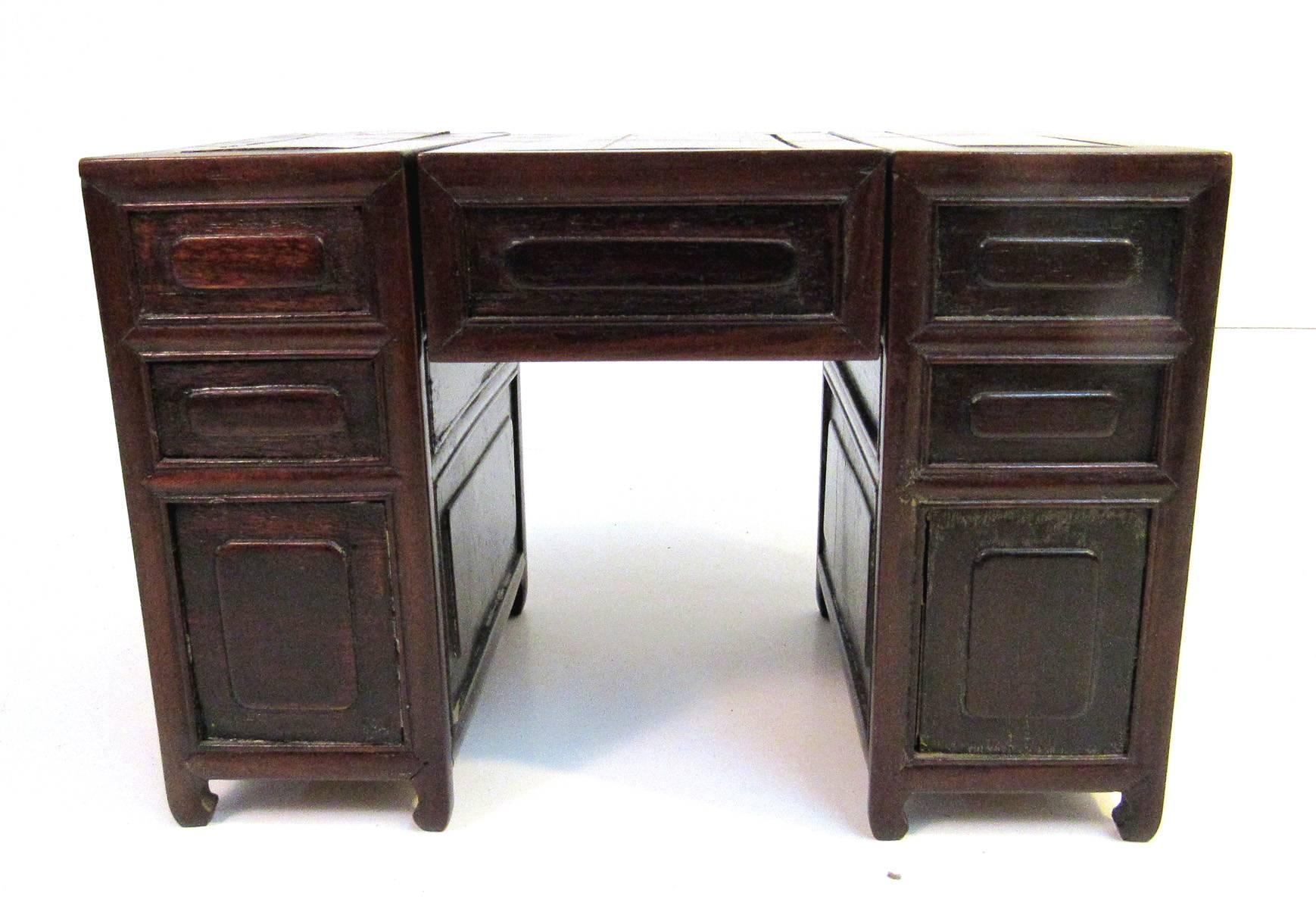 Early 19th Century Chinese Miniature Desk 2
