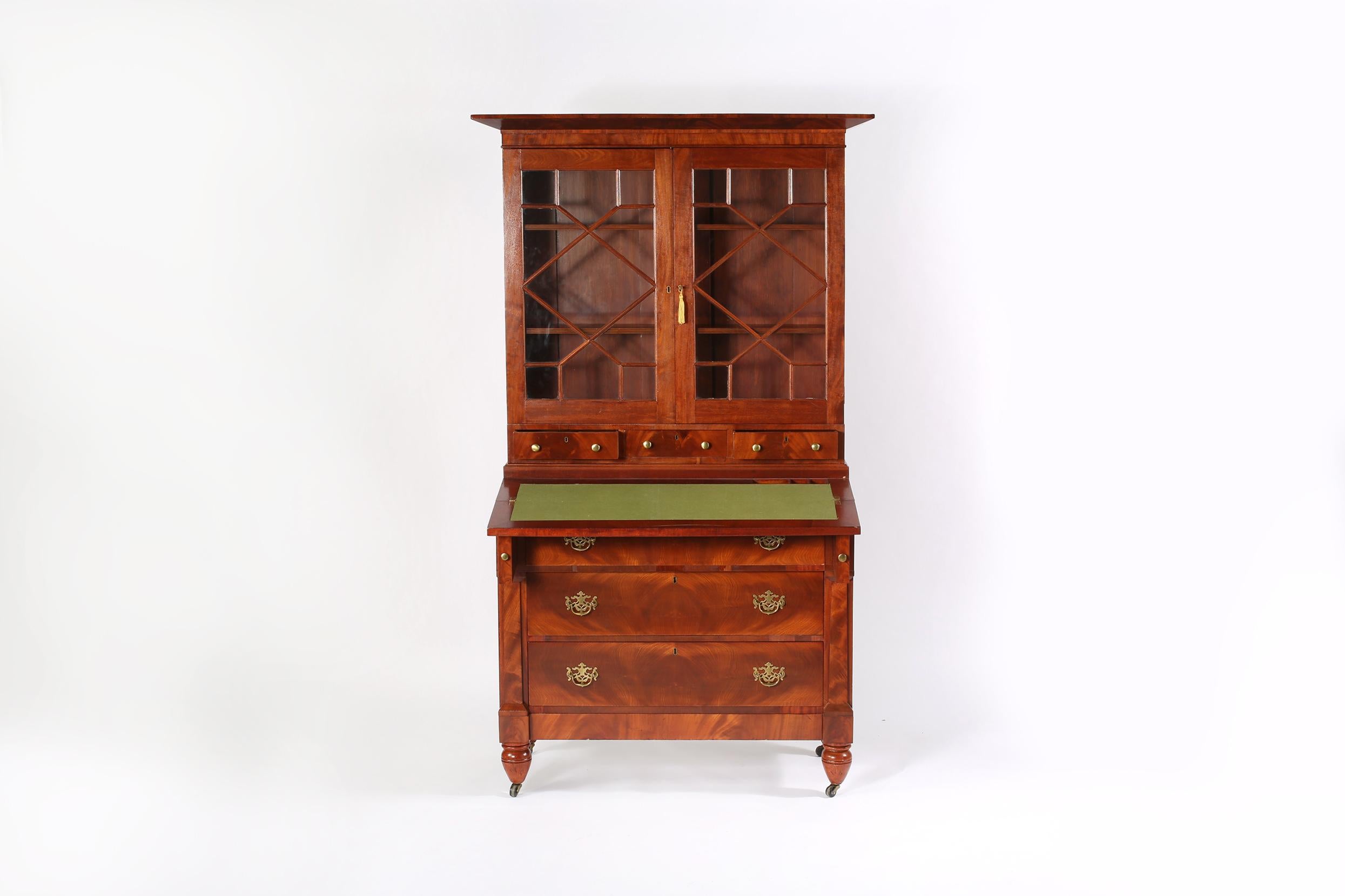 Early 19th Century Classical English Regency Bookcase Secretary Desk For Sale 6