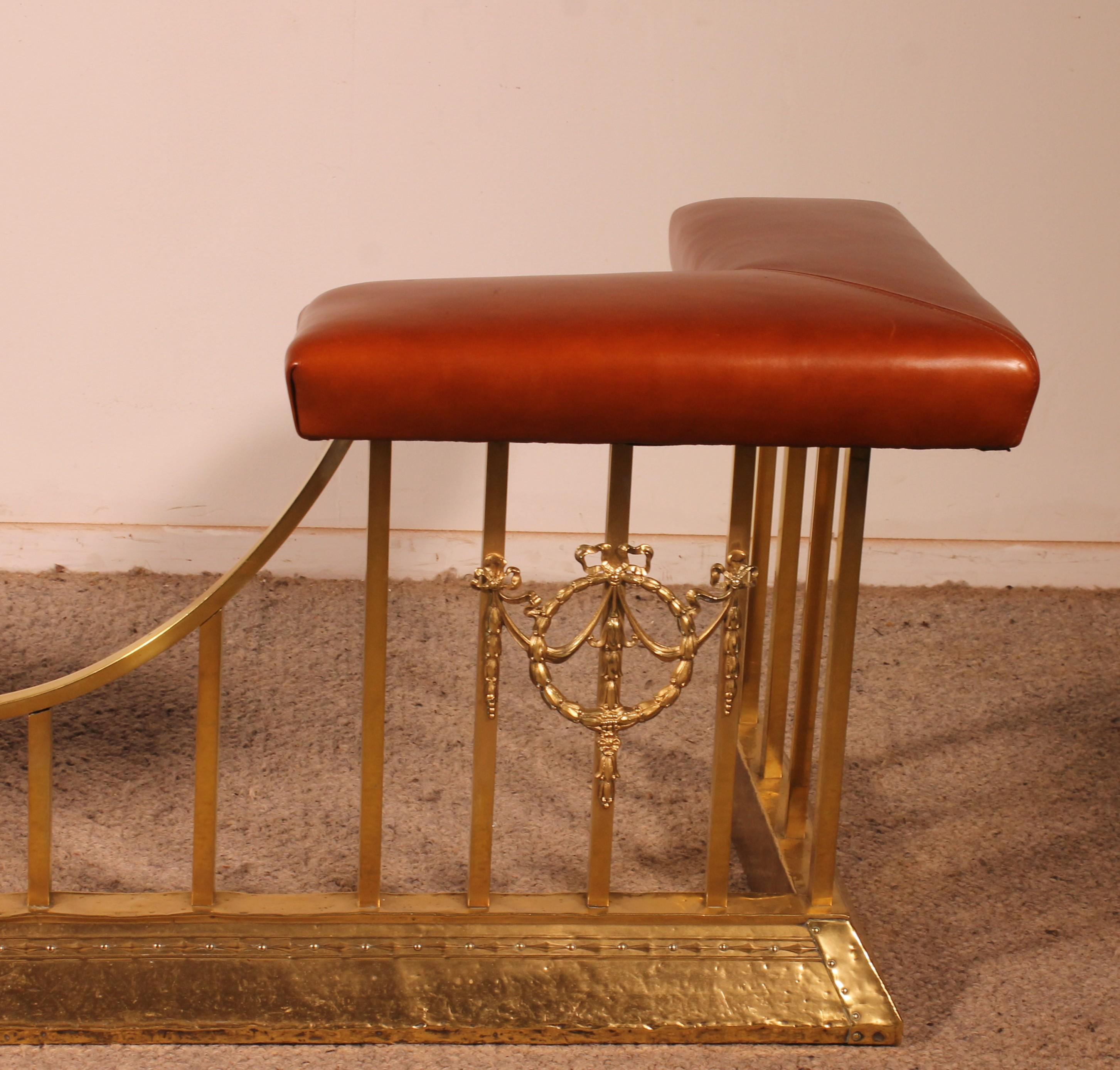 Frühes 19. Jahrhundert Club Fender in Messing und Leder (Frühviktorianisch) im Angebot