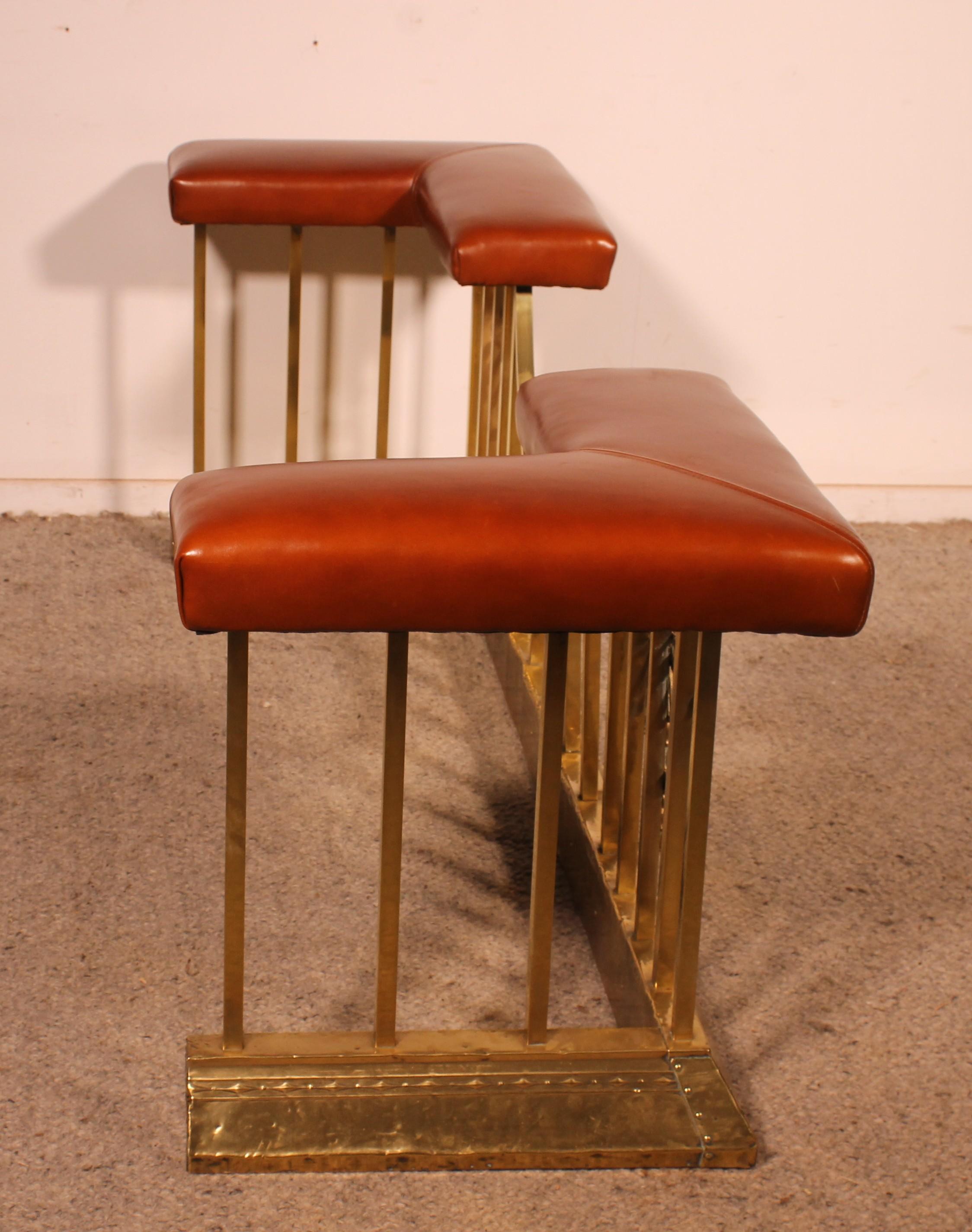 Frühes 19. Jahrhundert Club Fender in Messing und Leder im Angebot 3