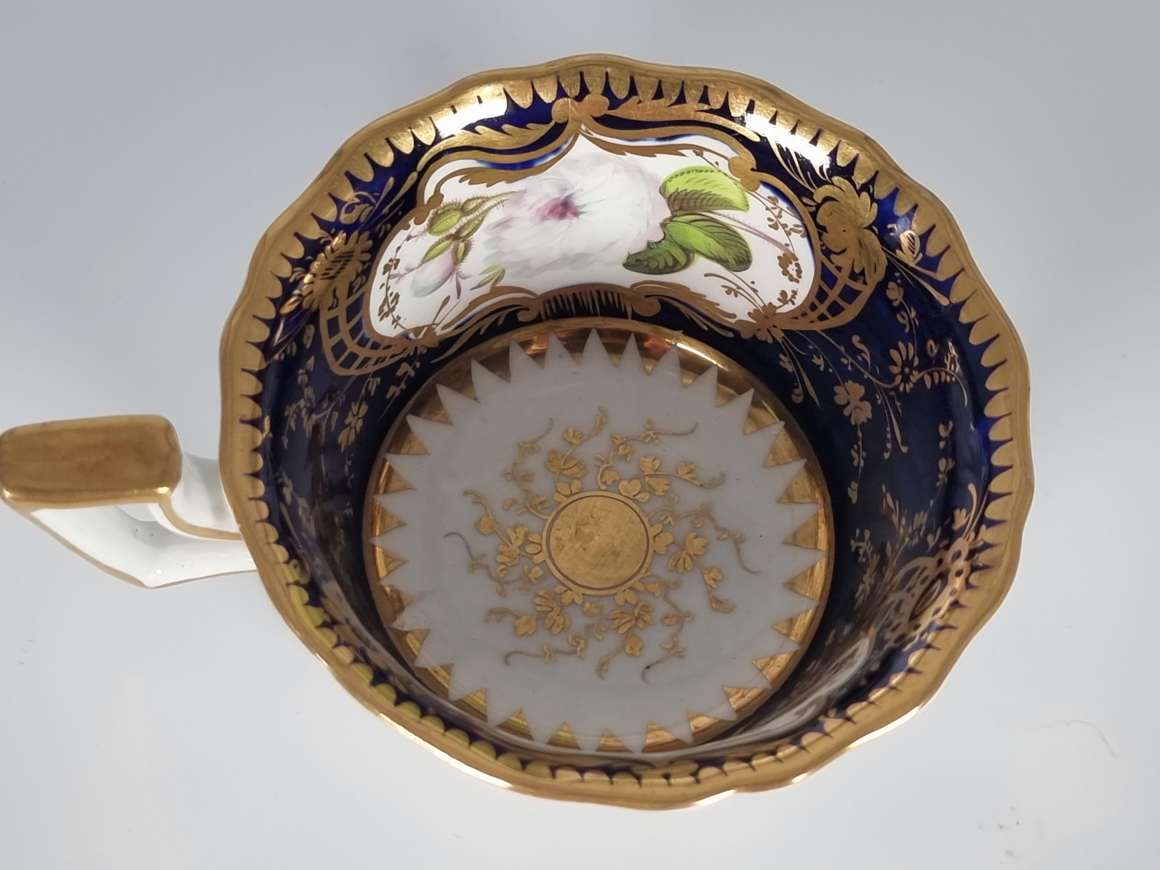 Trio de cabinets d'époque I John Rose, début du 19e siècle, vers 1811-20 en vente 3