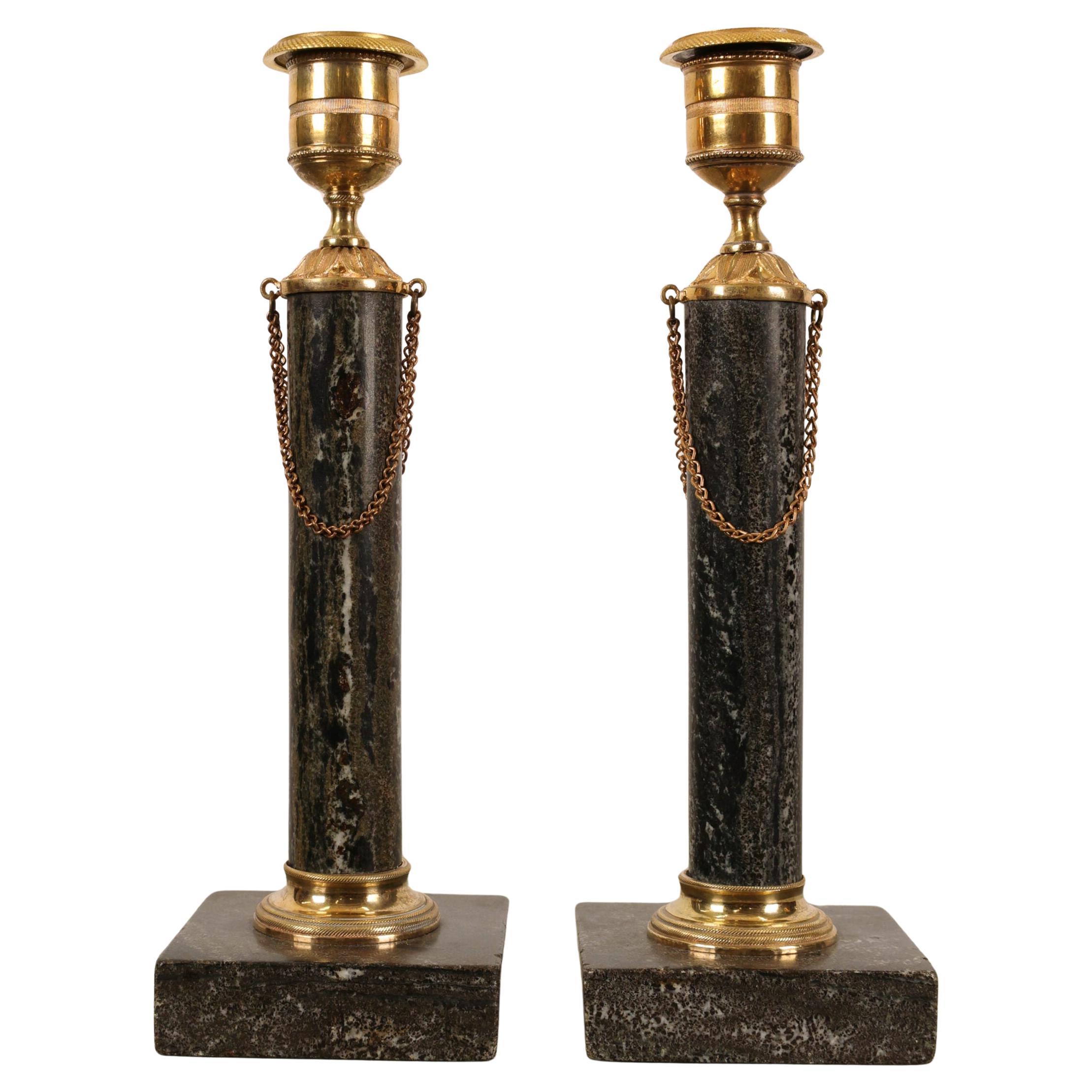Candeleros de columna de principios del siglo XIX