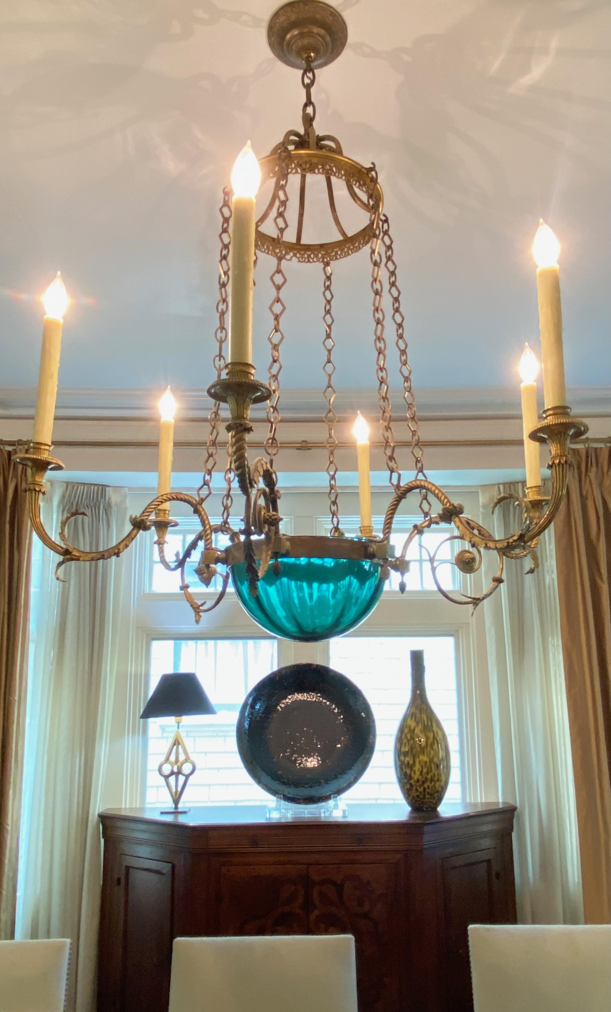 Lampadario continentale in bronzo e vetro dell'inizio del XIX secolo in vendita 5