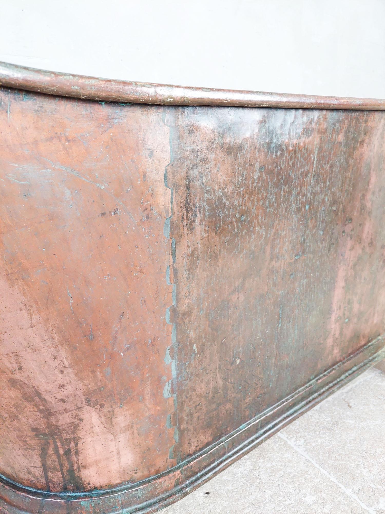 Early 19th Century Copper Bathtub 5