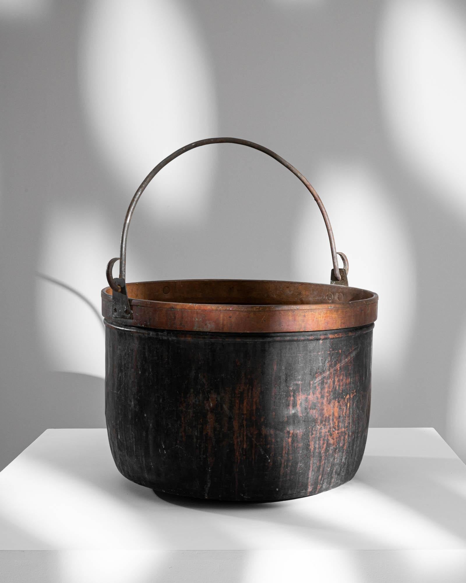 Early 19th Century Copper Bucket For Sale 2