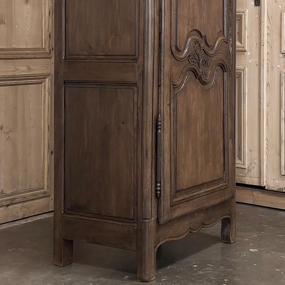 Early 19th Century Country French Bonnetiere ~ Cabinet For Sale 4