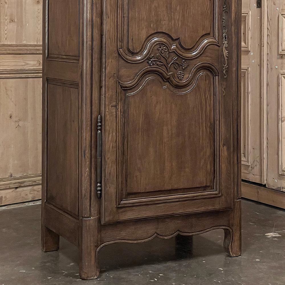 Early 19th Century Country French Bonnetiere ~ Cabinet For Sale 6