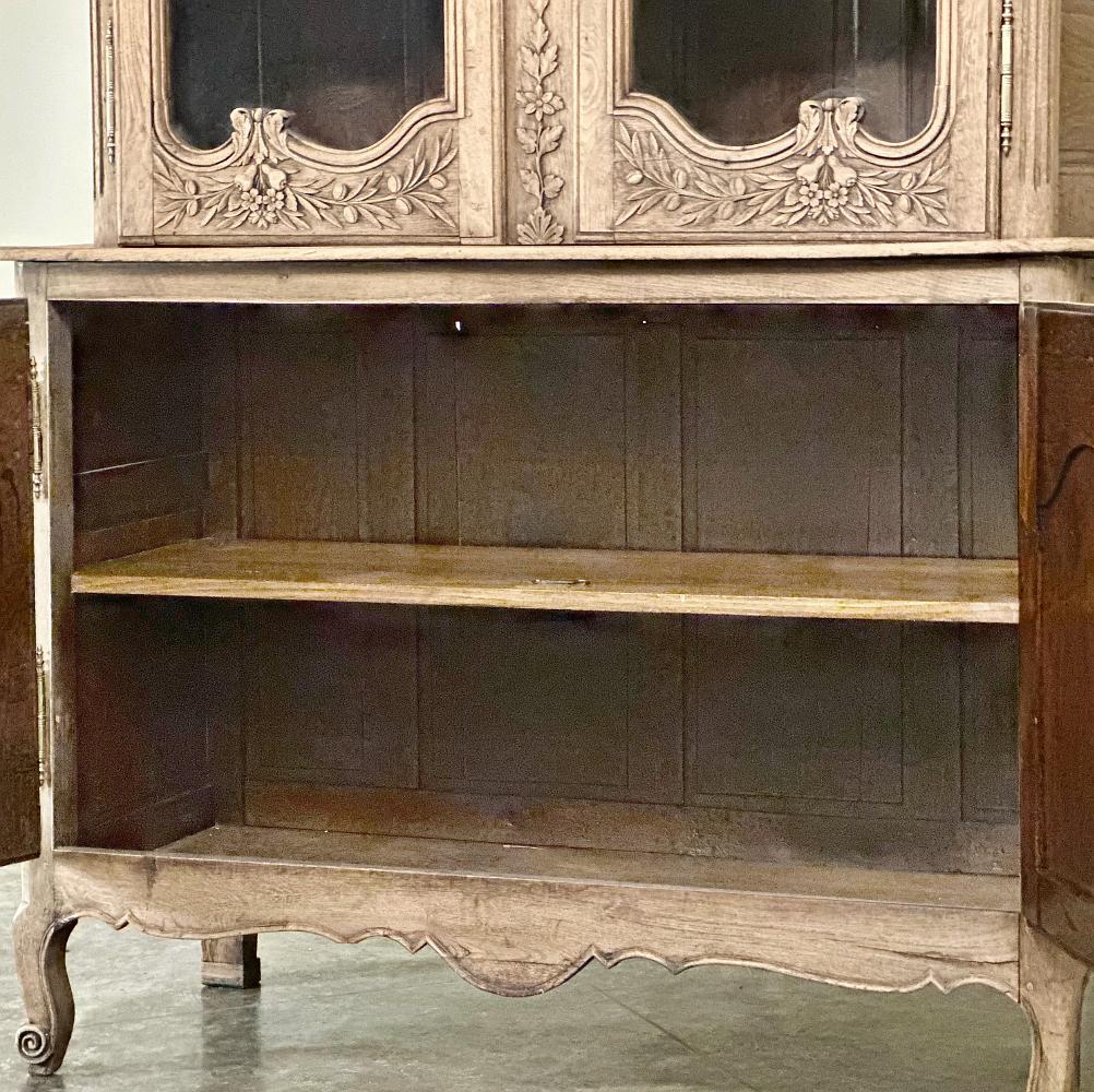 Libreria francese di campagna dell'inizio del XIX secolo ~ Buffet di porcellane della Normandia in vendita 6