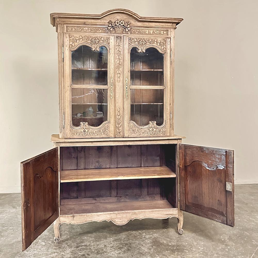 Libreria francese di campagna dell'inizio del XIX secolo ~ Buffet di porcellane della Normandia in vendita 7