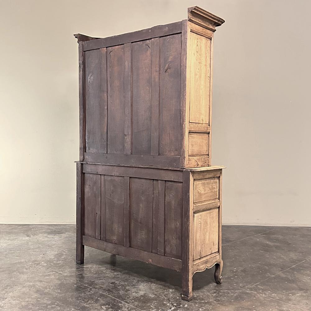 Libreria francese di campagna dell'inizio del XIX secolo ~ Buffet di porcellane della Normandia in vendita 8