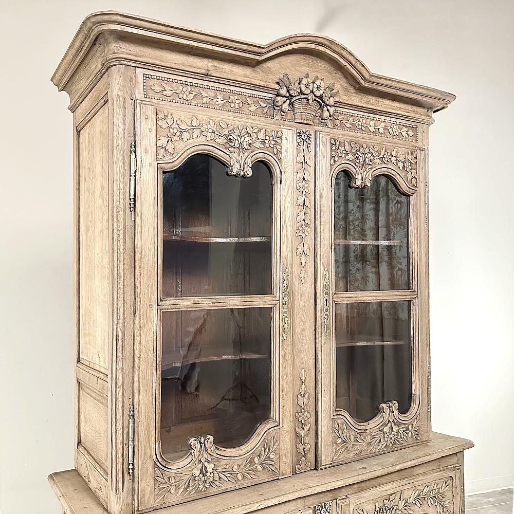 Ottone Libreria francese di campagna dell'inizio del XIX secolo ~ Buffet di porcellane della Normandia in vendita