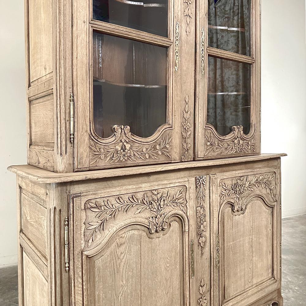 Libreria francese di campagna dell'inizio del XIX secolo ~ Buffet di porcellane della Normandia in vendita 1