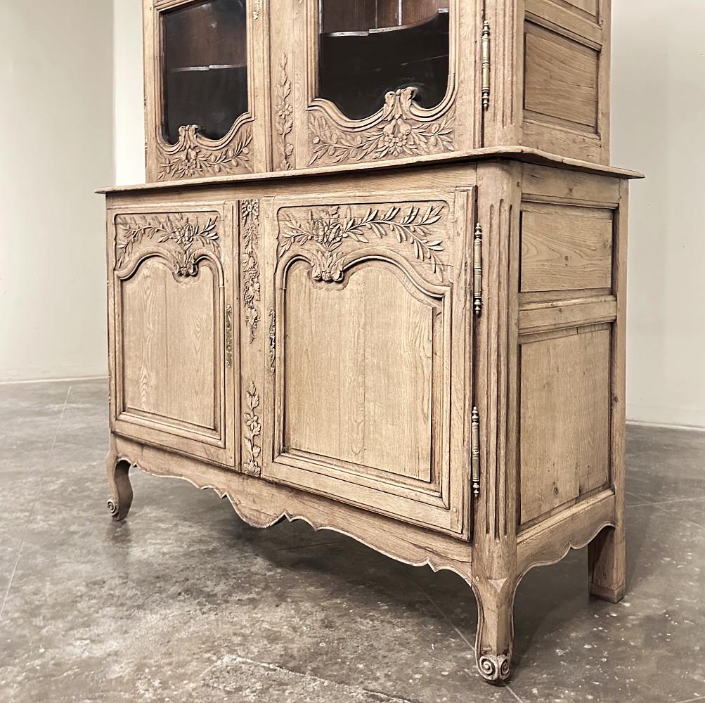 Libreria francese di campagna dell'inizio del XIX secolo ~ Buffet di porcellane della Normandia in vendita 2