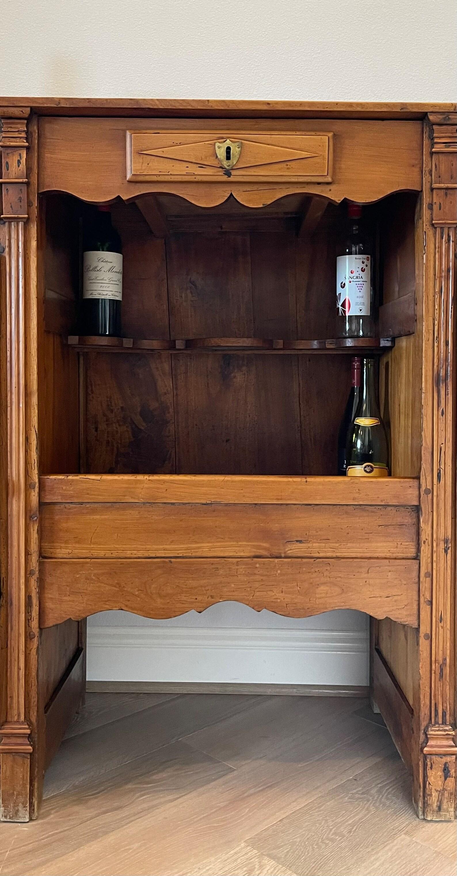 Francese Credenza Bordeaux francese di inizio Ottocento in vendita