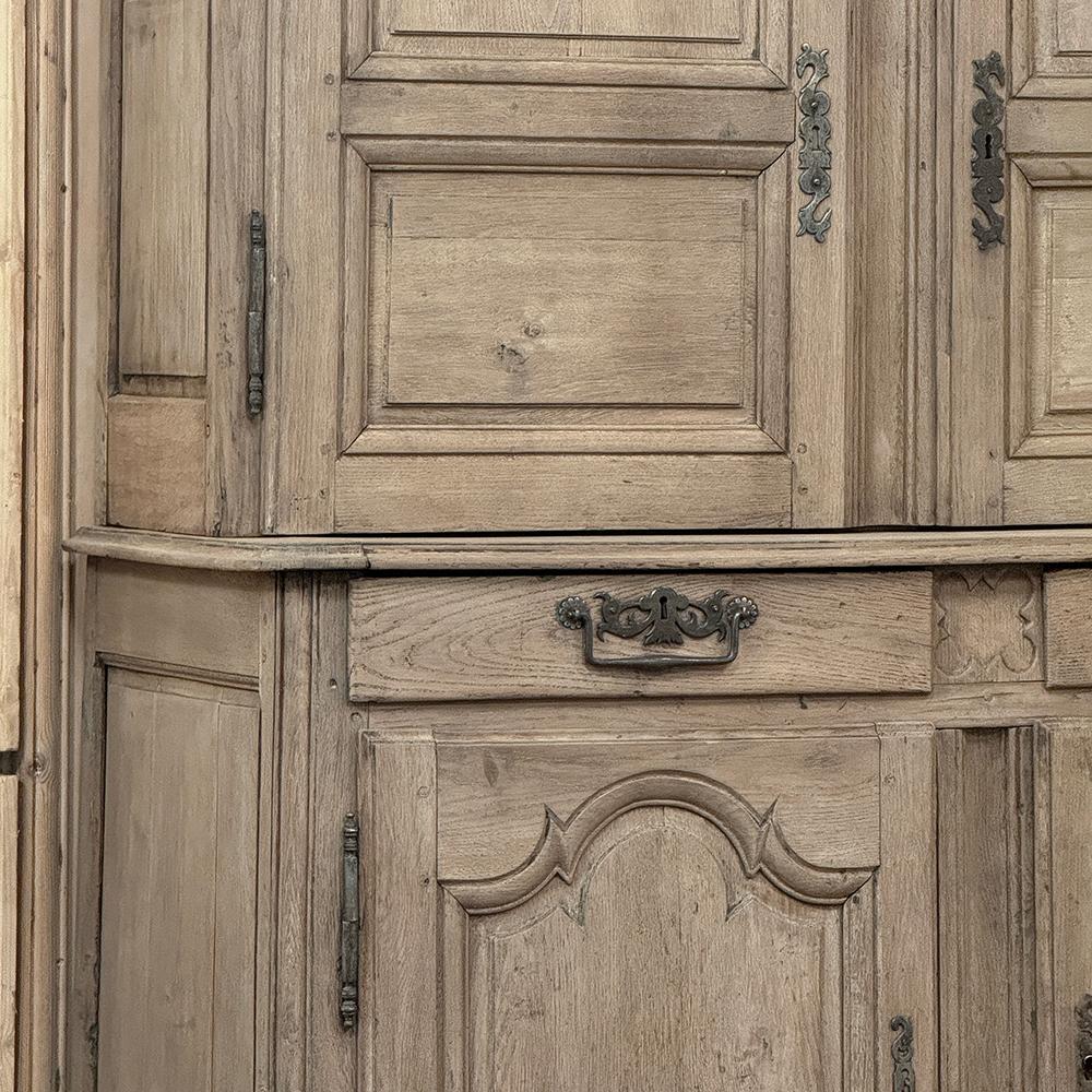 Buffet a due corpi di campagna francese dell'inizio del XIX secolo in vendita 6