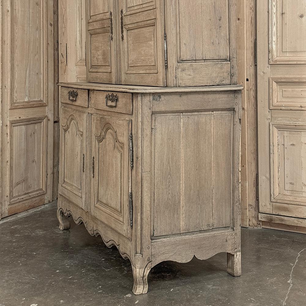 Buffet a due corpi di campagna francese dell'inizio del XIX secolo in vendita 12
