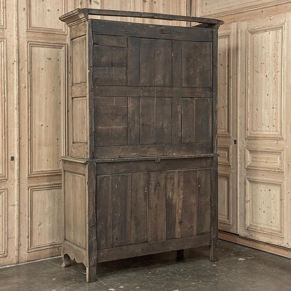 Buffet a due corpi di campagna francese dell'inizio del XIX secolo in vendita 13