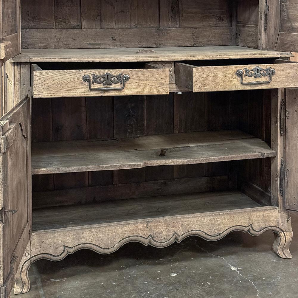 Buffet a due corpi di campagna francese dell'inizio del XIX secolo in vendita 1