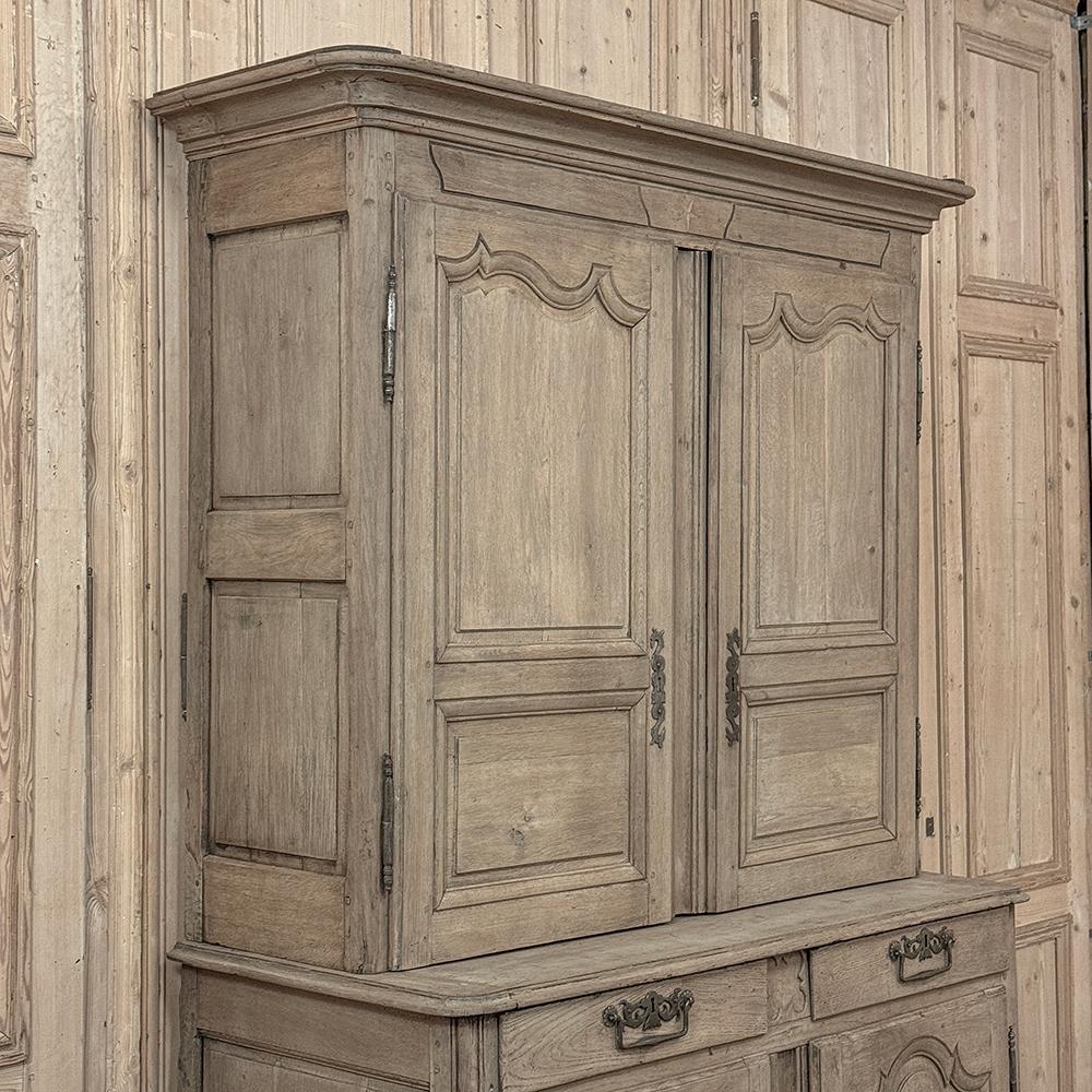 Buffet a due corpi di campagna francese dell'inizio del XIX secolo in vendita 2